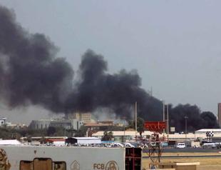 Sudans army and rival force clash, wider conflict feared