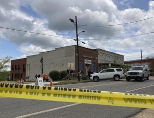 Shooting at Alabama birthday party kills 4 people, wounds 28