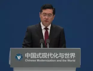 China foreign minister steps up threats against Taiwan