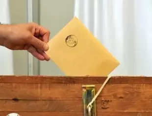 Promises made for youth, critical actor of polls