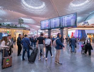 Interest at fairs indicates strong tourism season for Türkiye