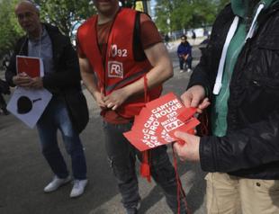 France vows economic reforms to continue after debt downgrade