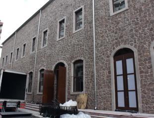 Building of İzmir Economic Congress reopened in its 100th year