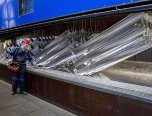 German factory orders plummet most since 2020