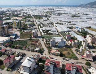Tornado slams Mersin, injures 13