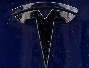 China orders recall of 1.1 million Teslas