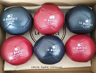 Women receive order of 114,000 bocce balls from France
