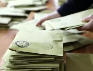 Voting deadlines extended again in US, UK