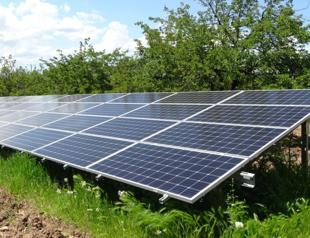 Farmer irrigates crops with solar power