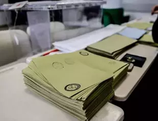 Opposition sees presidential runoff as ‘referendum’