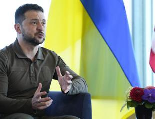 Zelensky says Russian troops in Bakhmut but town not occupied
