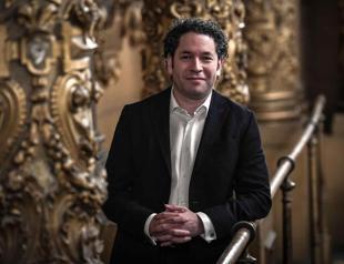 Star conductor Dudamel resigns from Paris Opera