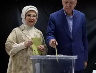 Erdoğan votes for runoff election in Istanbul