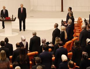 Erdoğan sworn in for third term as president