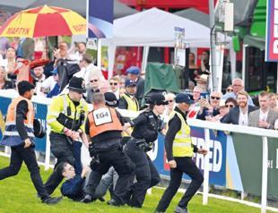 31 protesters held over invading Epsom Derby