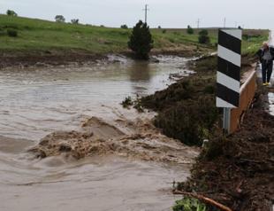 Heavy rain, hail continue to lash country