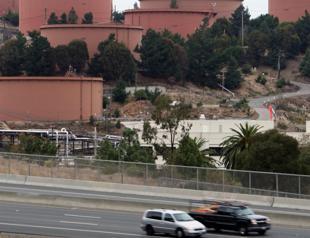 Saudi Arabia slashes output further to boost oil price