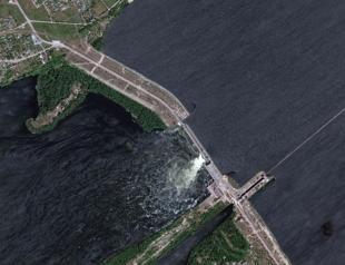 Collapse of major dam in southern Ukraine triggers emergency