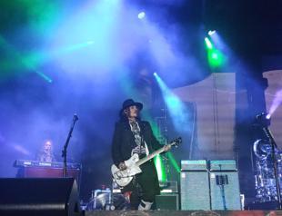 Johnny Depp meets fans in Istanbul concert