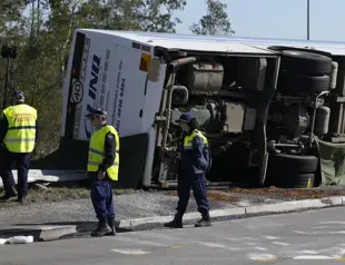 Ten dead in Australia wedding bus crash