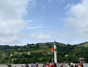 Nature lovers flock to ‘sunken minaret’