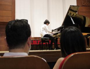 Young boy wins 1st place in int’l piano competition