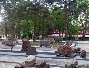 Museum to display ancient stone artifacts