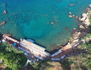 Some 100,000 foreign tourists arrive in Antalya each day: Minister