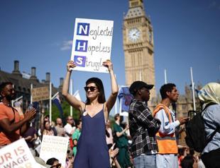 UK senior doctors to go on strike