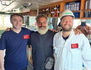 Turkish sailors rescue man stranded at sea