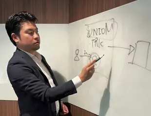 In workaholic Japan, job leaving agents help people quit