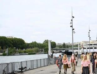 Fashion, film merge as Paris shows its opulent side