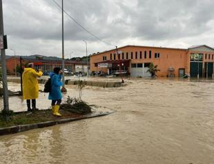 Flash floods hit Black Sea provinces