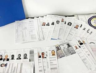 8 defrauders introducing themselves as high officials arrested