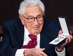 Xi Jinping meets former US secretary of state Henry Kissinger in Beijing