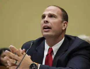 Ex-intel officer says US hiding info on alien craft