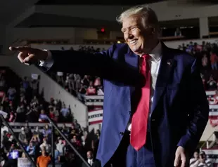 Trumps campaign finances are strained as legal peril mounts