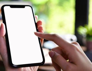 Turkish people spend 5.5 hours daily on phone