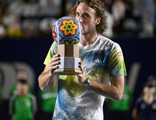 Tsitsipas captures ATP Los Cabos title