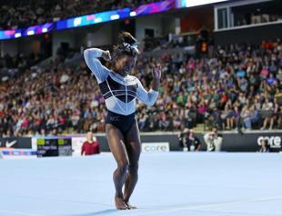 Biles captures US Classic in return to competition
