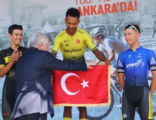 Honorary cycling tour completed in capital