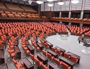 Parliament back in recess as bid to address Akbelen row rejected