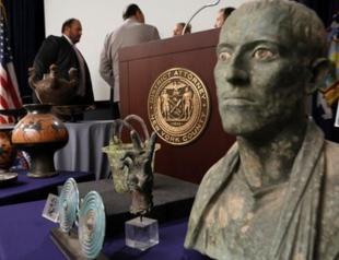 New York returns over 40 stolen antiquities to Italy