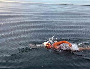 Athlete becomes 1st Turkish woman to swim across North Channel
