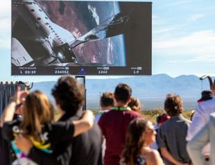 Virgin Galactic rockets first tourist passengers into space