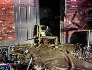 After Vermont playhouse flooded, show went on