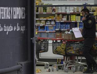 Argentina hit by wave of looting ahead of key elections