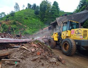Landslides, flooding prompt evacuations in Rize