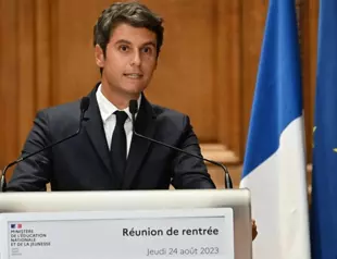 France to ban wearing Islamic abayas in schools: minister