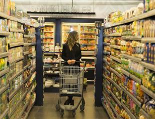 Confidence in economy plunges in August